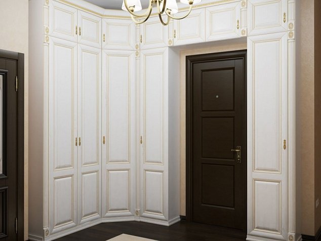 Шкаф угловой с распашными дверями МДФ классическая фрезеровка с патиной в прихожую белый
