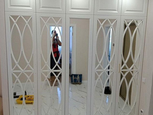 Шкаф встроенный распашной, современный стиль с зеркалом, пятидверный, МДФ, эмаль, в прихожую