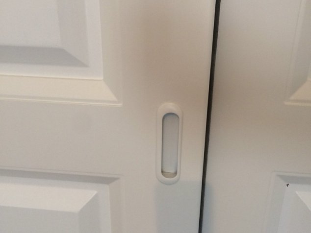 Двери купе для шкафа, рамка мдф 30 мм толщиной, фрезеровка классическая, эмаль. Белые.